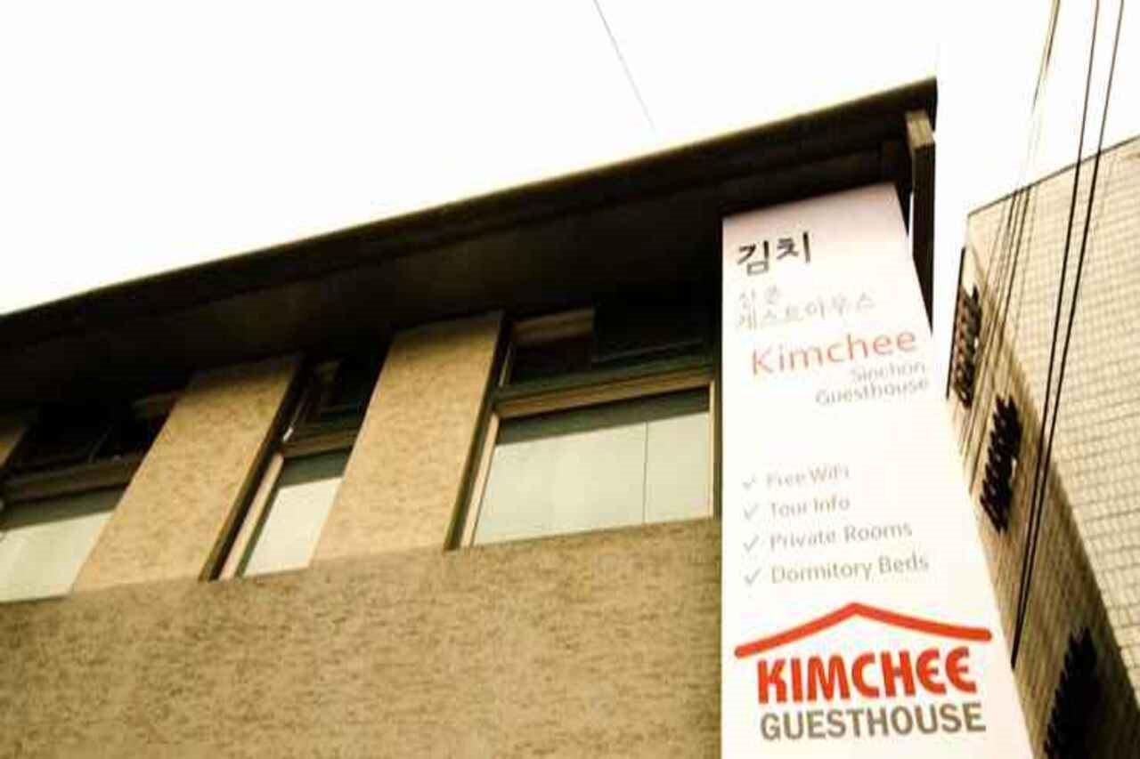 Kimchee Sinchon Guesthouse Seoul Exterior photo